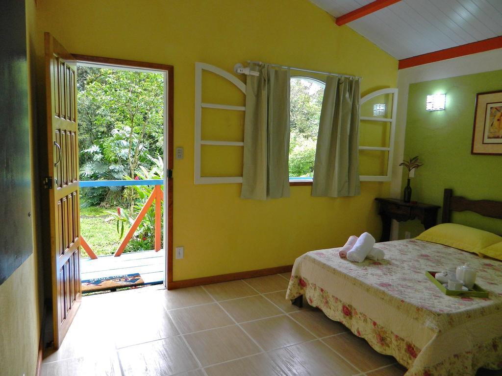 Bicho Do Mato Suites Guapimirim Rum bild